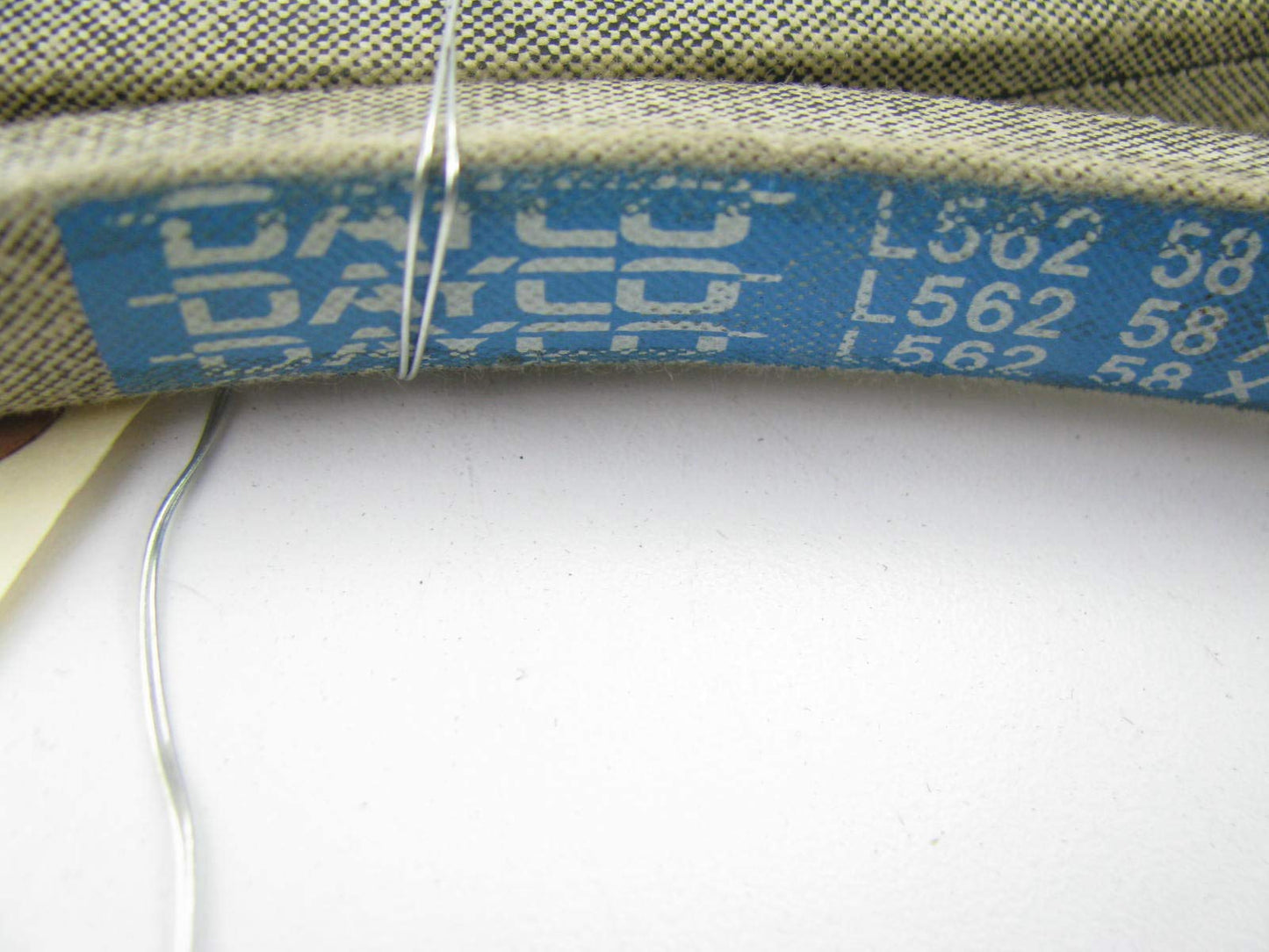 Dayco L562 V-Belt