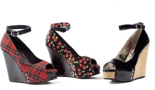 Penthouse PH475-Rocky Red Plaid Wedge Size: 6
